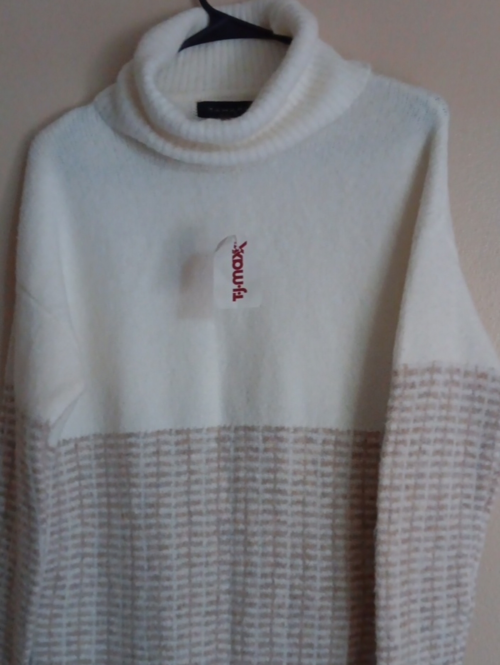 Tahari Cream and White Knit Turtleneck Sweater